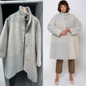 Gallegos Desportes high collar swing coat